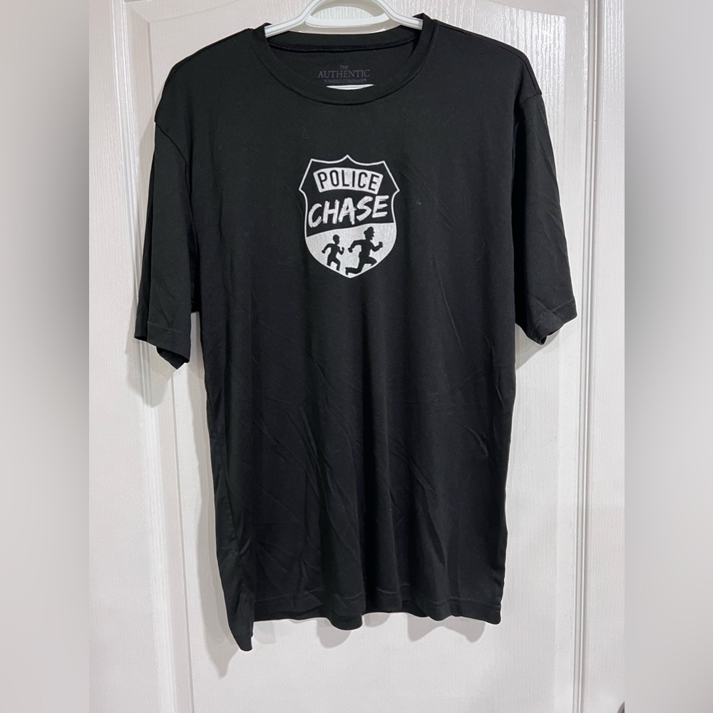 The Authentic men’s T shirt size M